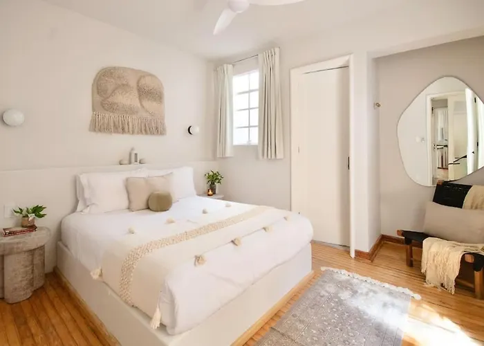 Сasa de vacaciones Breathtaking House With Private Rooftop In Condesa *